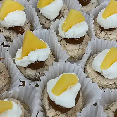 pic of Mini Mango Pavlova
