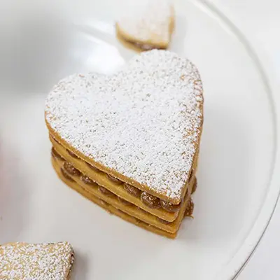 pic of Valentine's Alfajor Cake