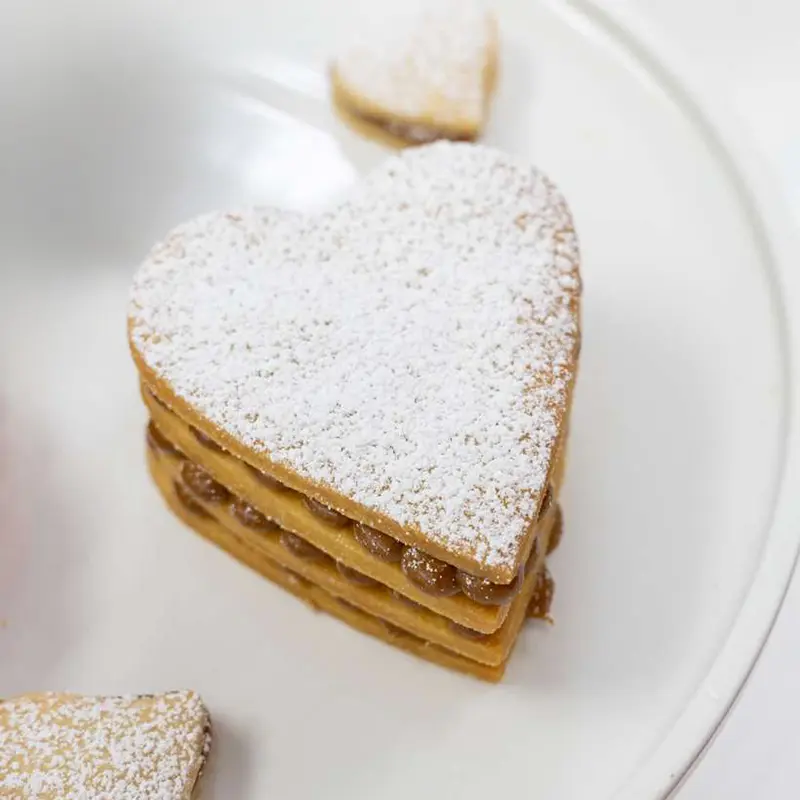 Valentine's Alfajor Cake